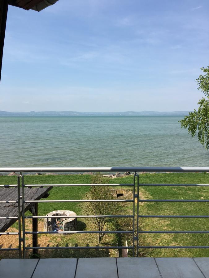 Balatonszárszó Beach Resident酒店 外观 照片