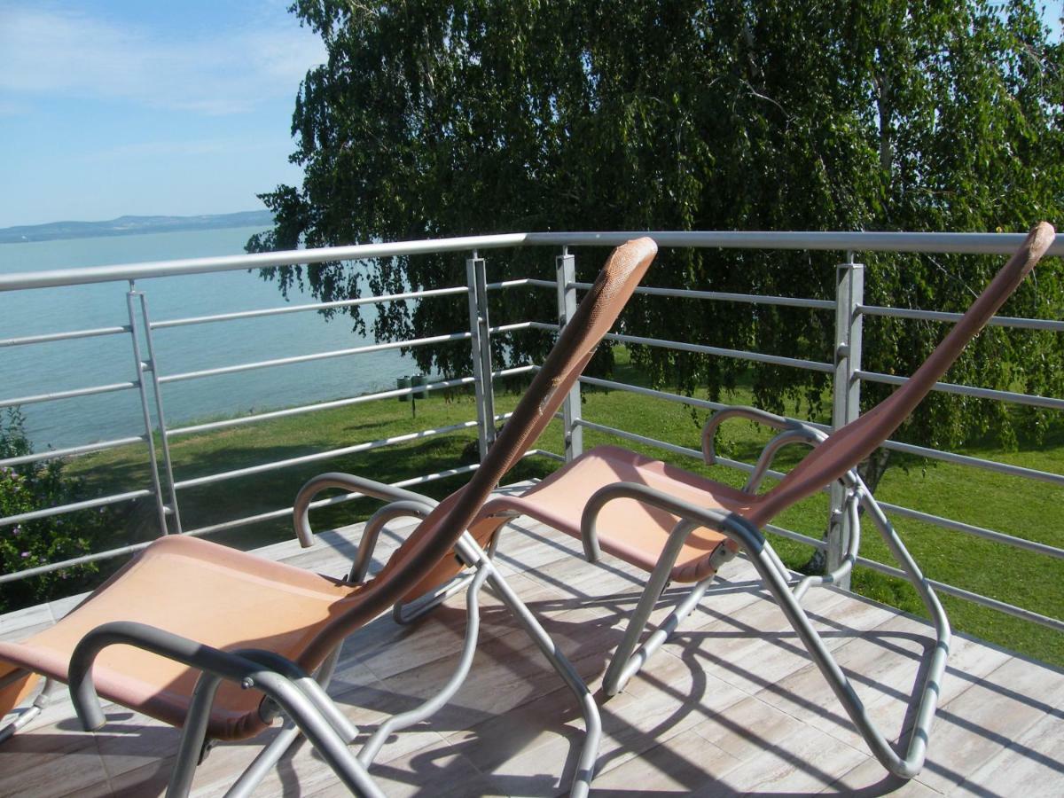 Balatonszárszó Beach Resident酒店 外观 照片